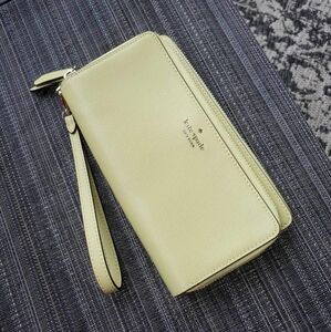 Soft Lemon Kate Spade Wallet With Zipper 🍋